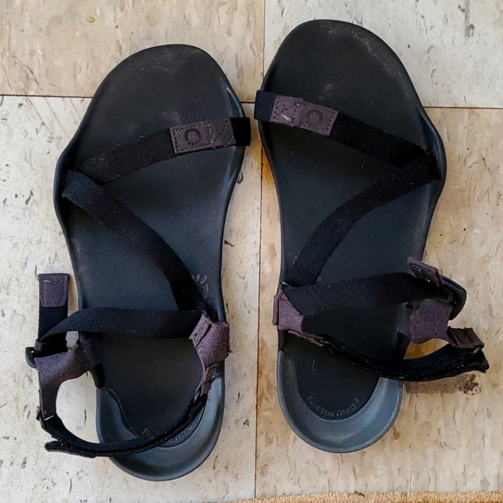 Xero black ultralight sandals